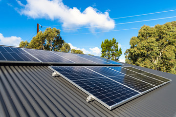 What You Need To Know About bSolar Roofing Services